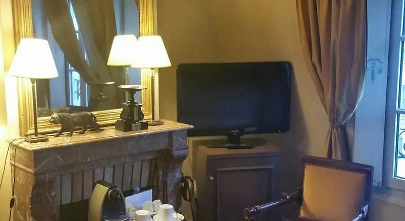 فندق لينوكس مونبارناس 3*