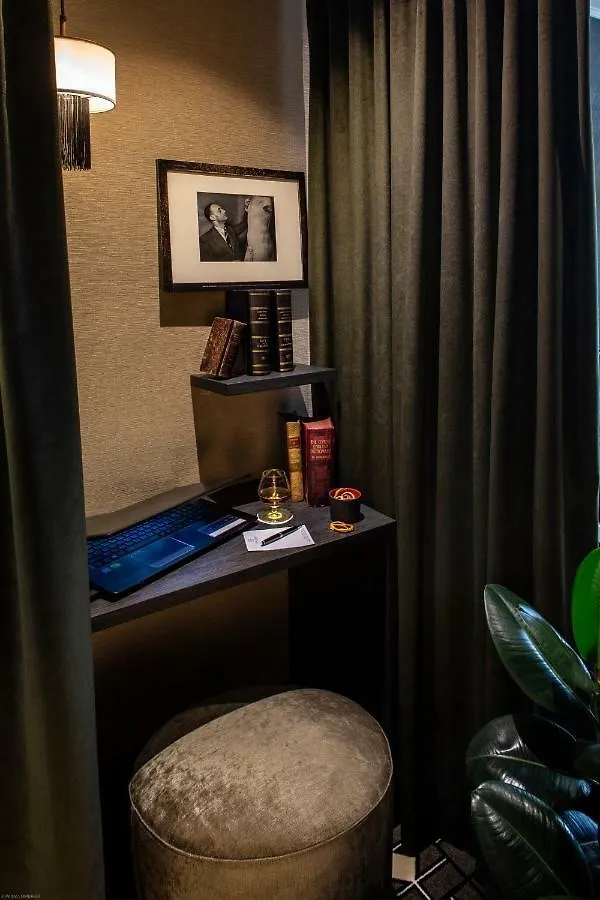 Lenox Montparnasse 3* Paříž